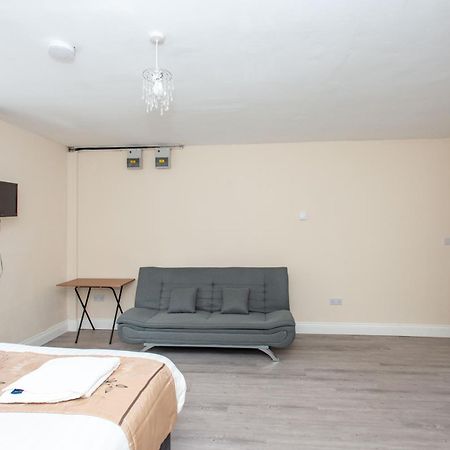 Saffron Studios Orpington Extérieur photo