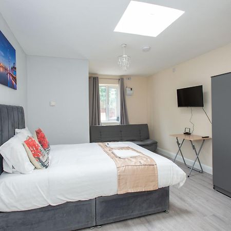 Saffron Studios Orpington Extérieur photo