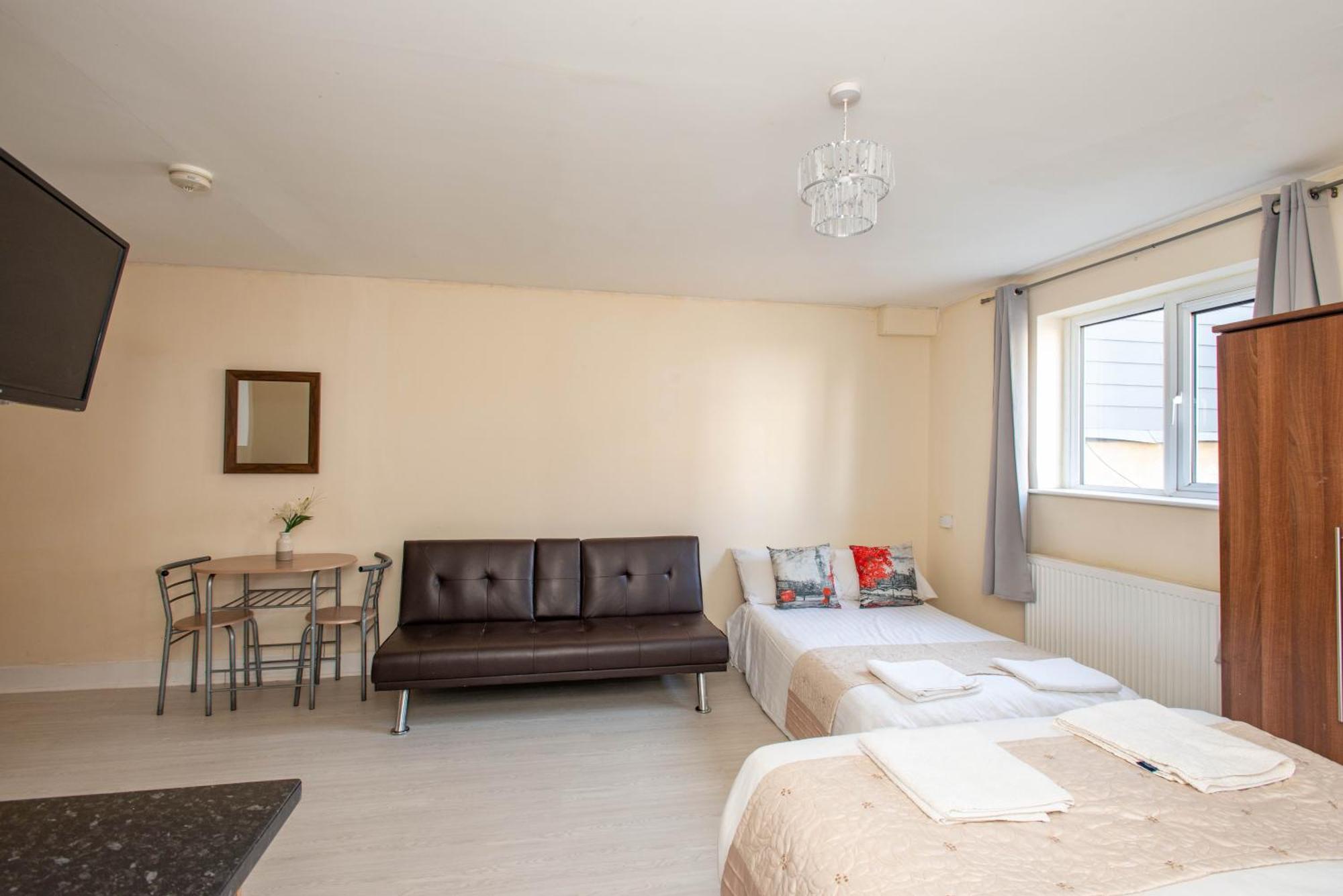 Saffron Studios Orpington Extérieur photo