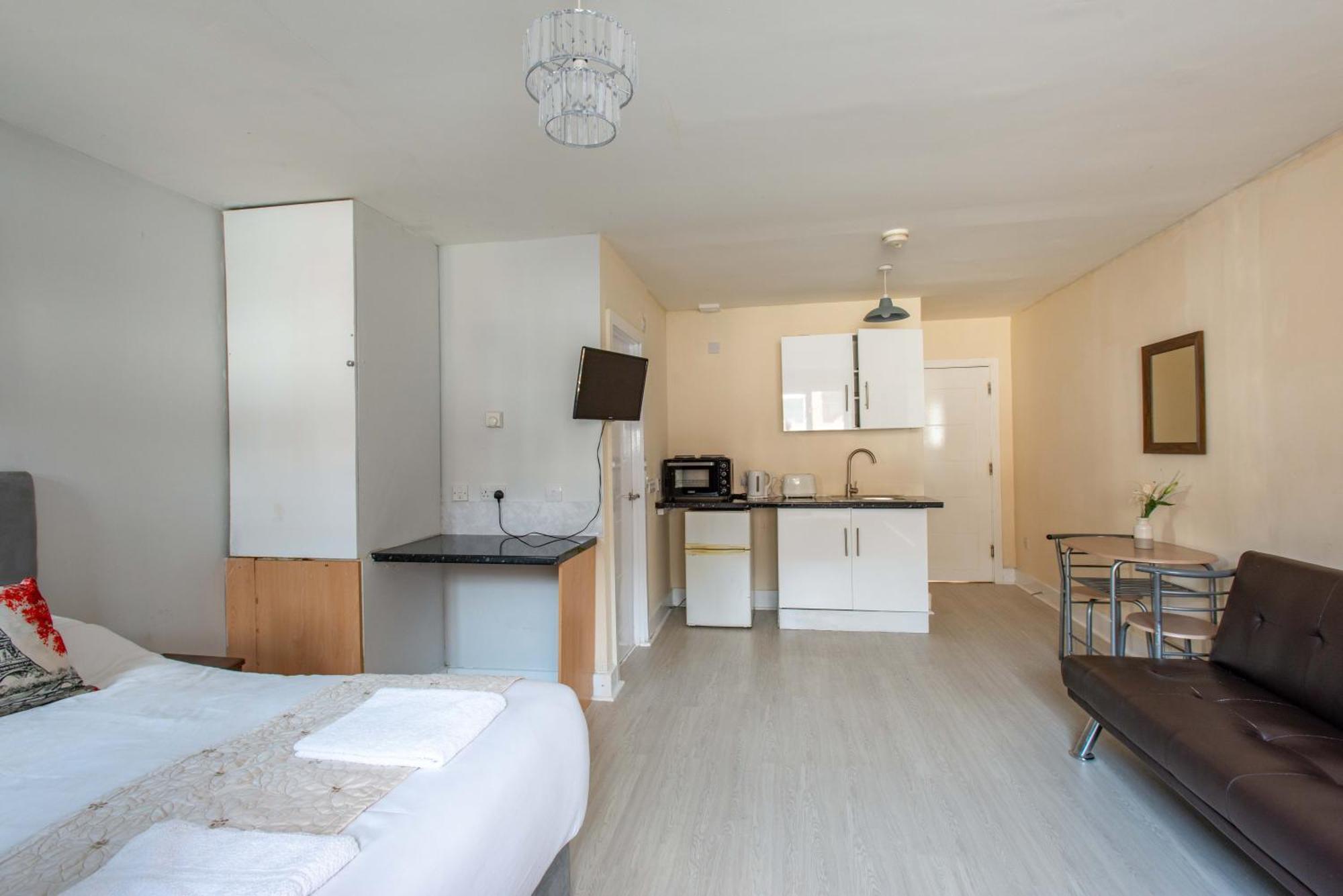 Saffron Studios Orpington Extérieur photo