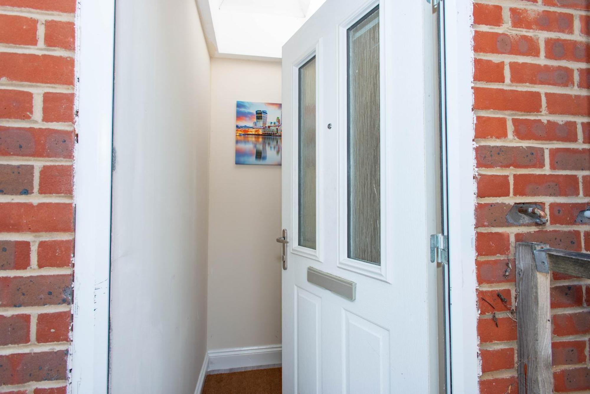 Saffron Studios Orpington Extérieur photo
